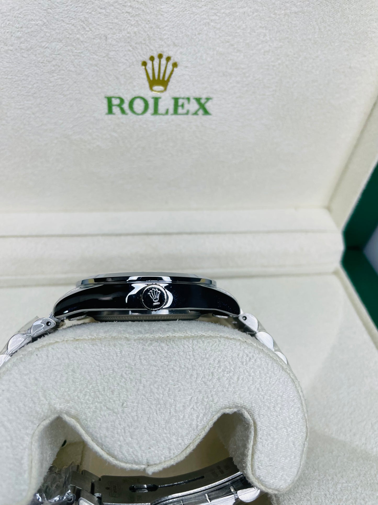RLX silver dial & date with silver chain