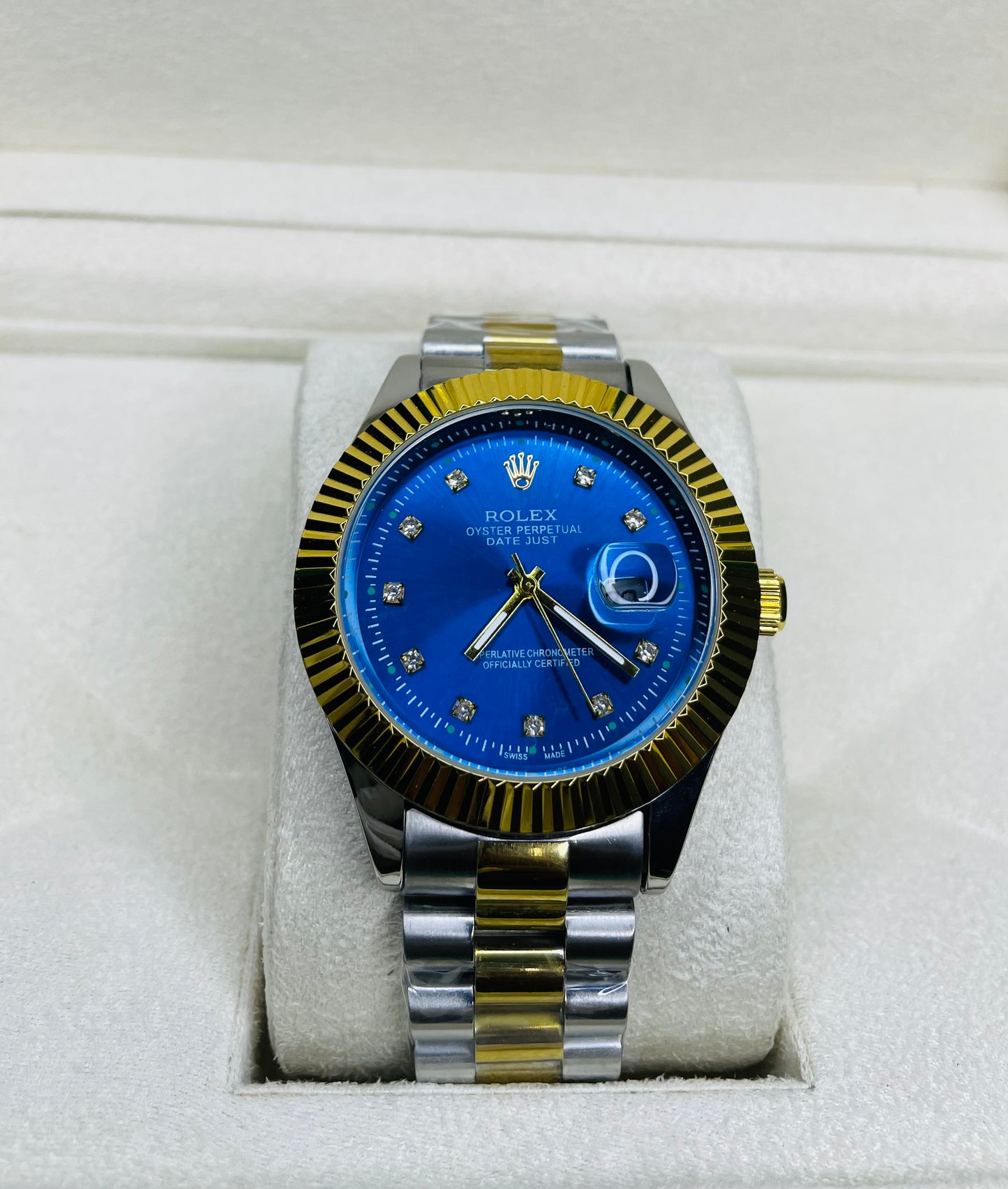 Blue shining dial with date
