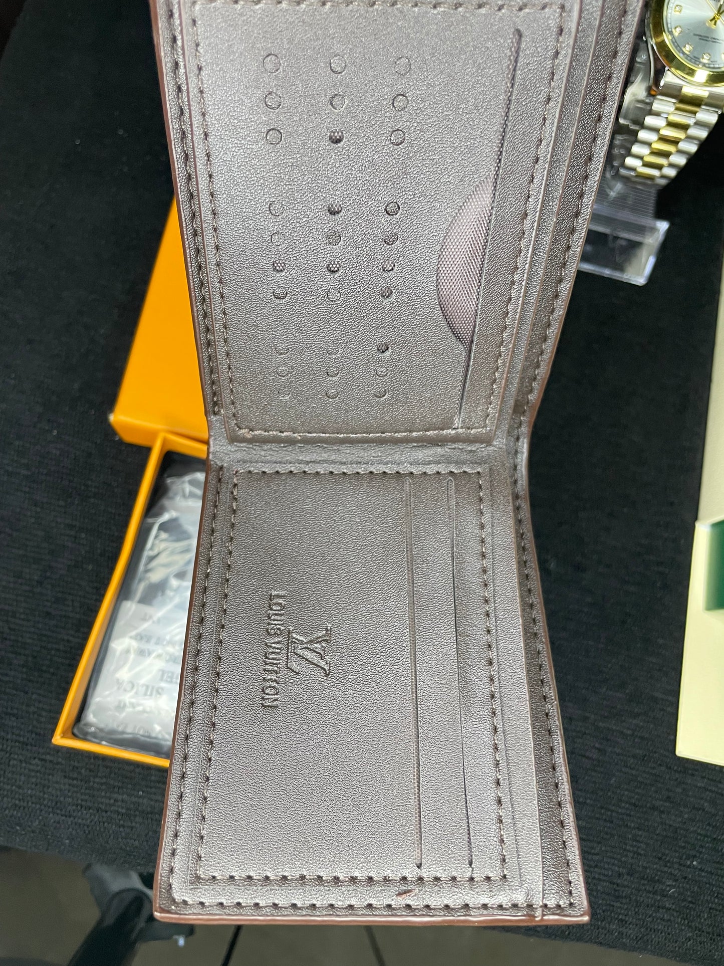 Lv vault
