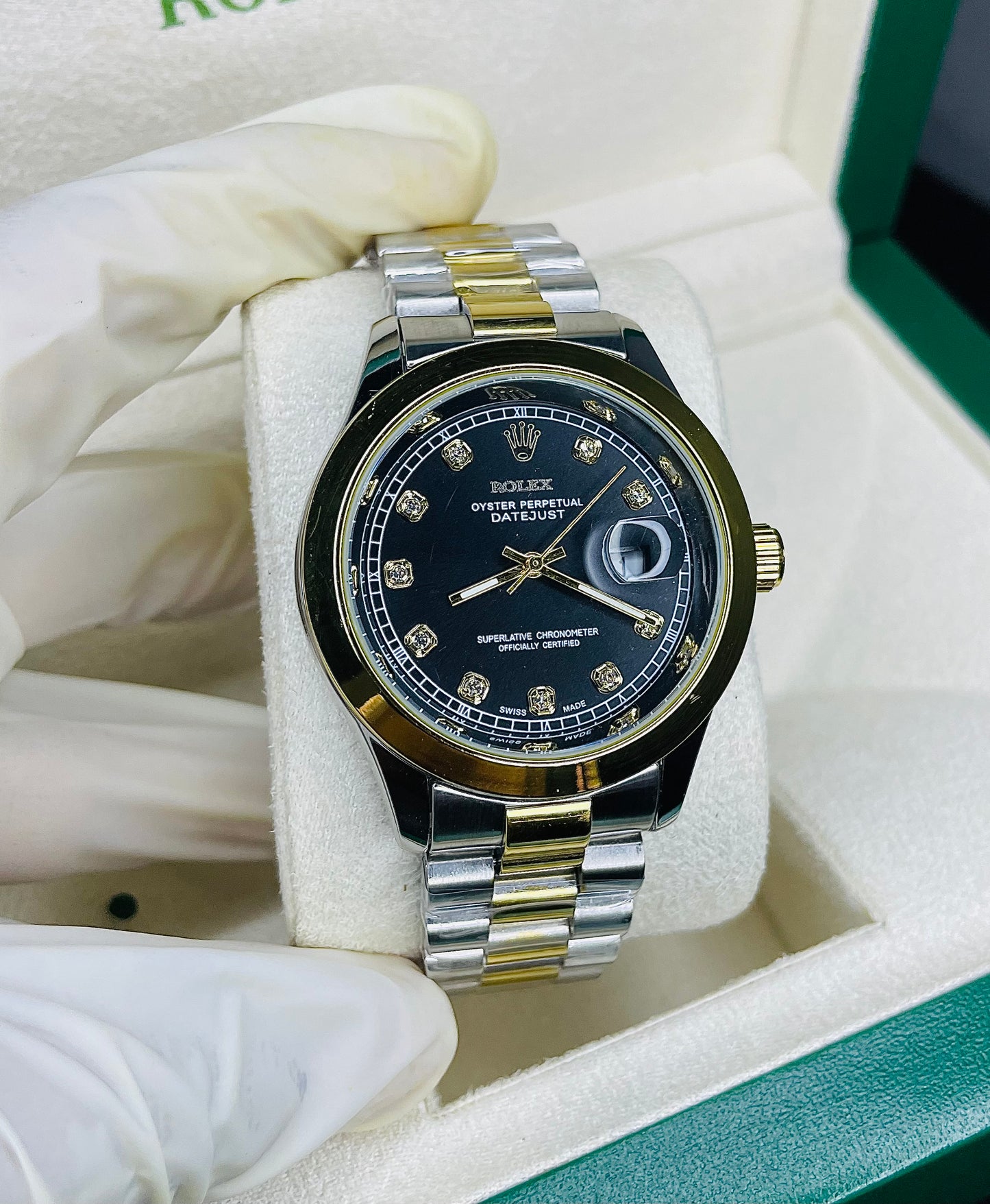 Premium Stainless Steel Chain Watch with white dial & date